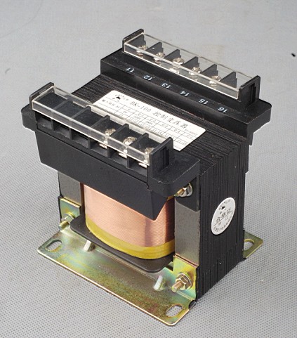 Ʊѹ220V/11V 
ؼ: