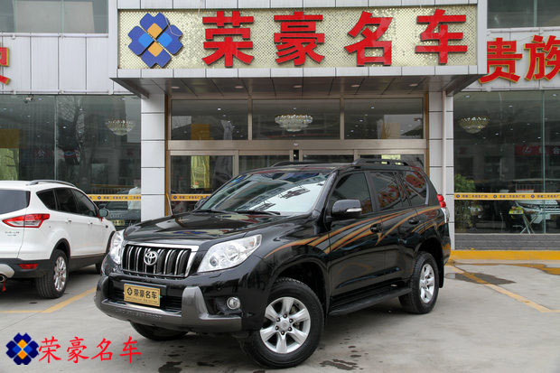 7 SUV 2012 â 
ؼ: